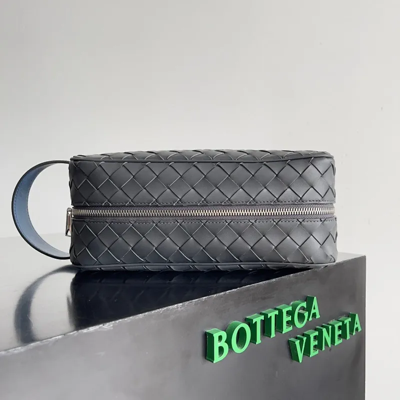 All categories 💚 Authentic bags 💚 BV 2025 new BV toiletry bag